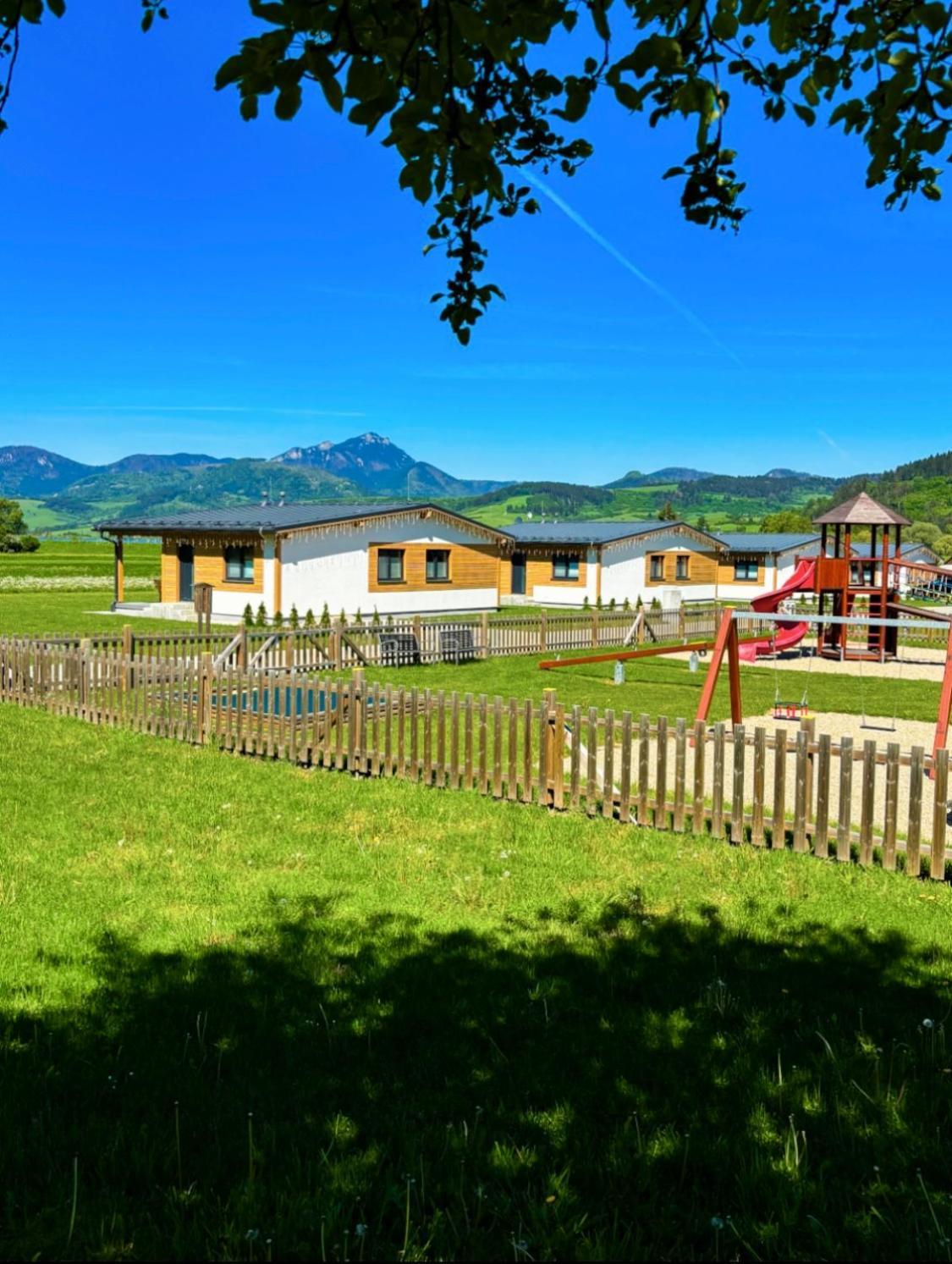 Rezort Zvernica Vlachy - Family & Fun Kültér fotó